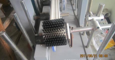 【廠家直銷(xiāo)】包覆機(jī)除塵毛刷圖片_高清圖_細(xì)節(jié)圖-聯(lián)達(dá)機(jī)械(浙江) -